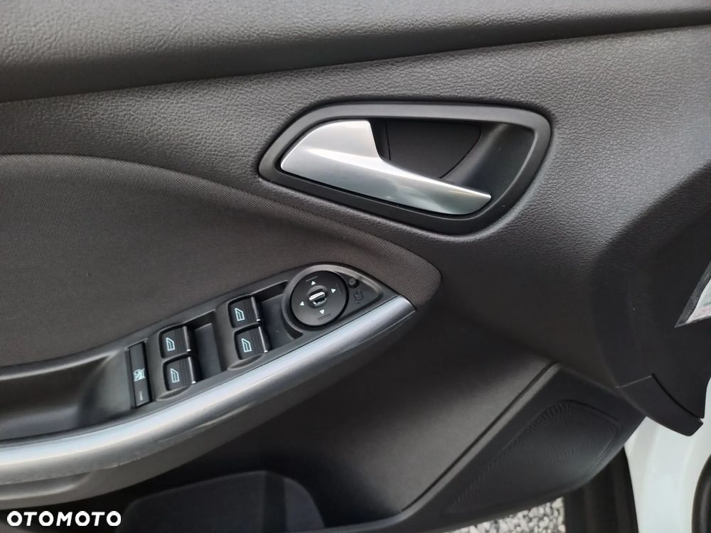 Ford Focus 1.0 EcoBoost Titanium - 31