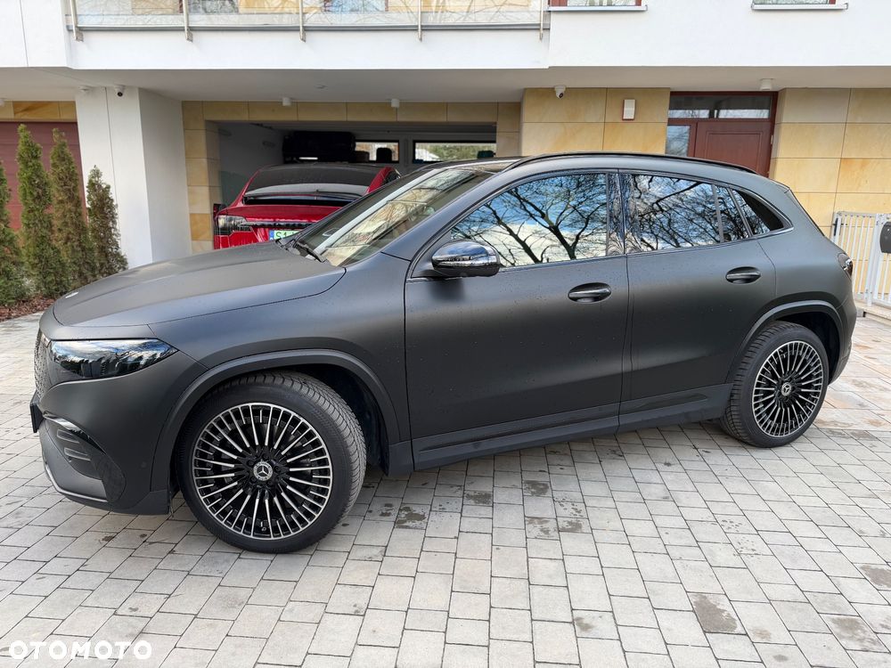 Mercedes-Benz EQA 300 66.5kWh 4-Matic AMG Line - 3