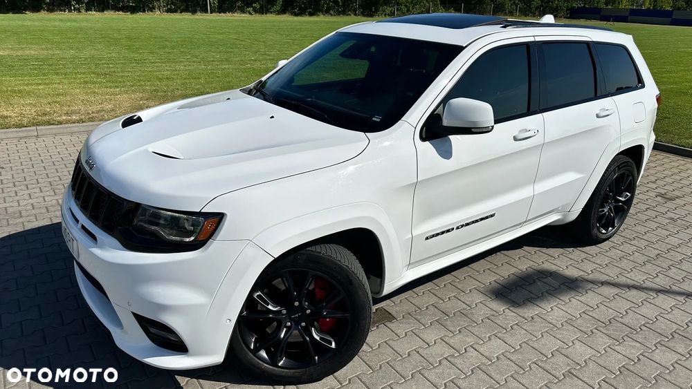 Jeep Grand Cherokee - 25