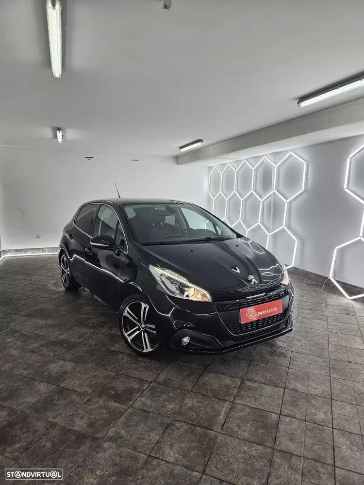 Peugeot 208 1.2 PureTech GT Line EAT6 - 47
