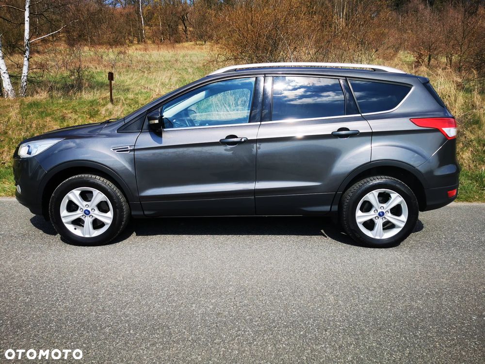 Ford Kuga - 1