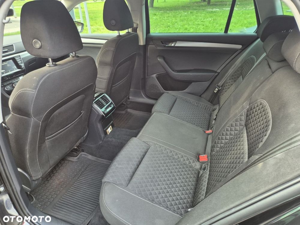 Skoda Superb 2.0 TDI Ambition DSG - 12