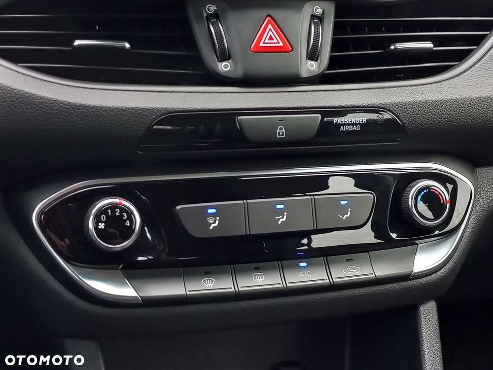 Hyundai i30 1.5 DPI Modern - 17