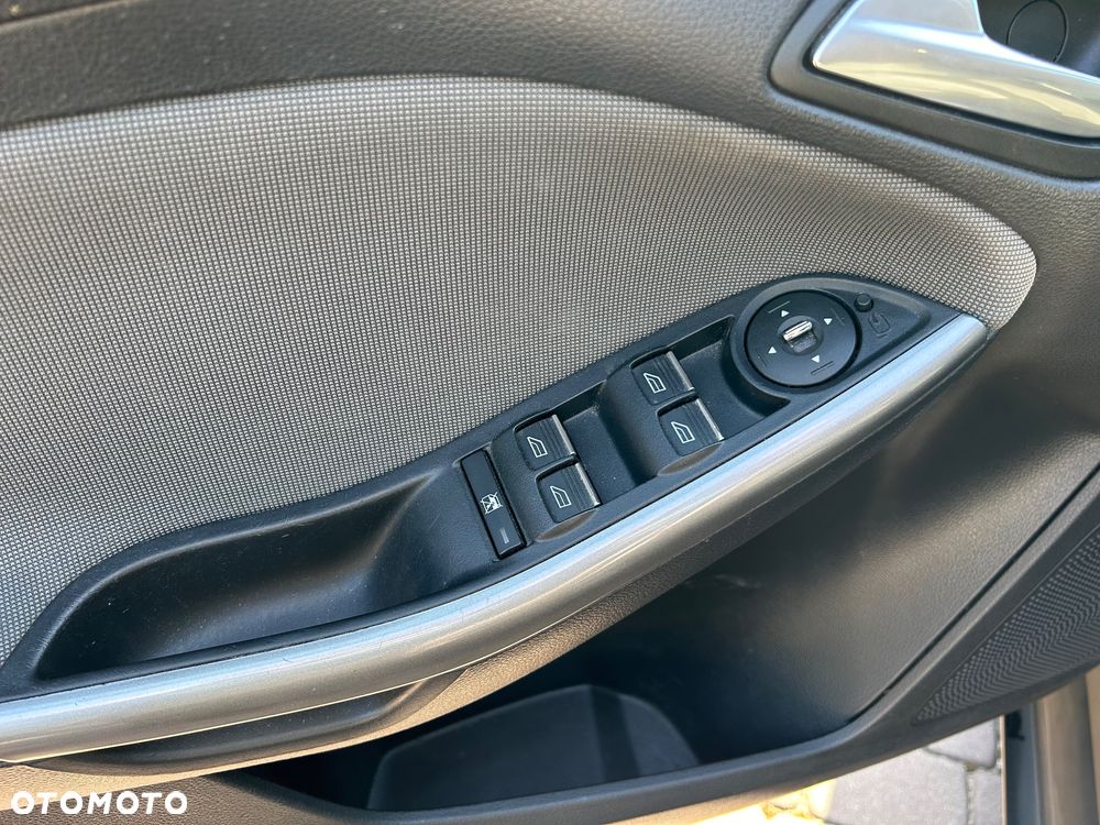 Ford Focus - 11