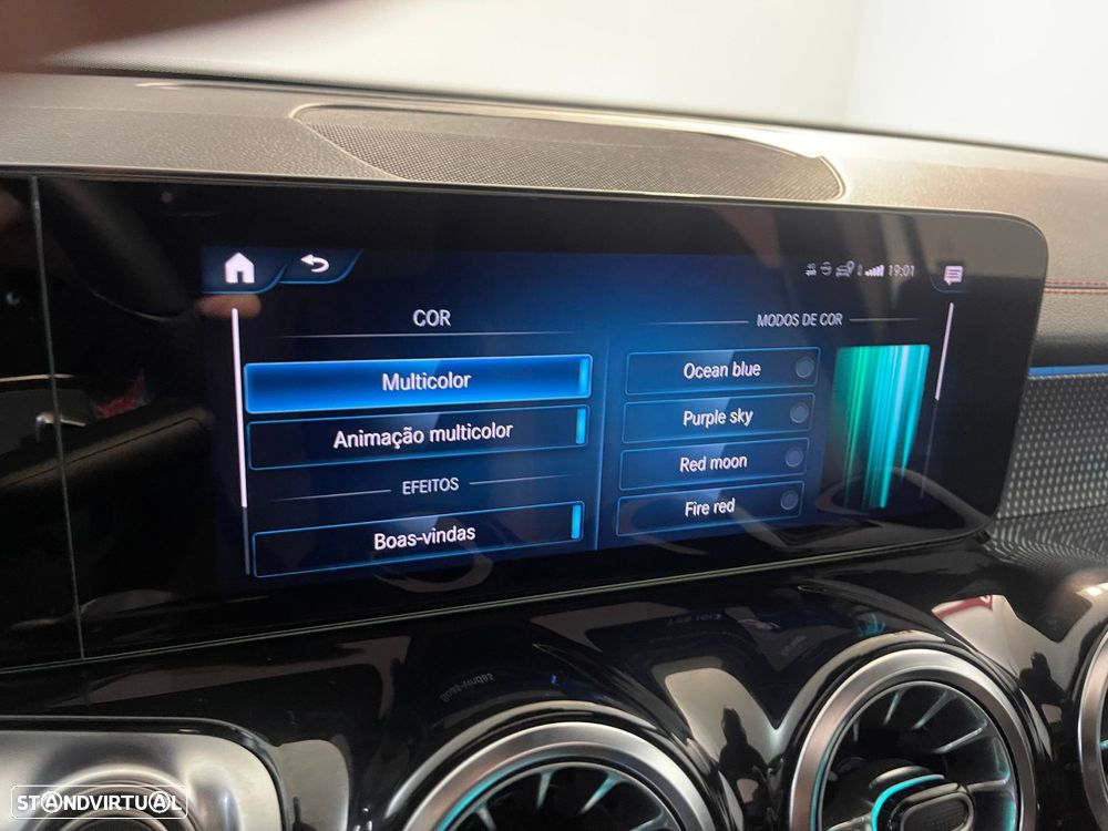 Mercedes-Benz EQB - 33