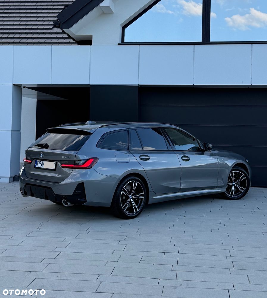 BMW Seria 3 330i xDrive M Sport sport - 21