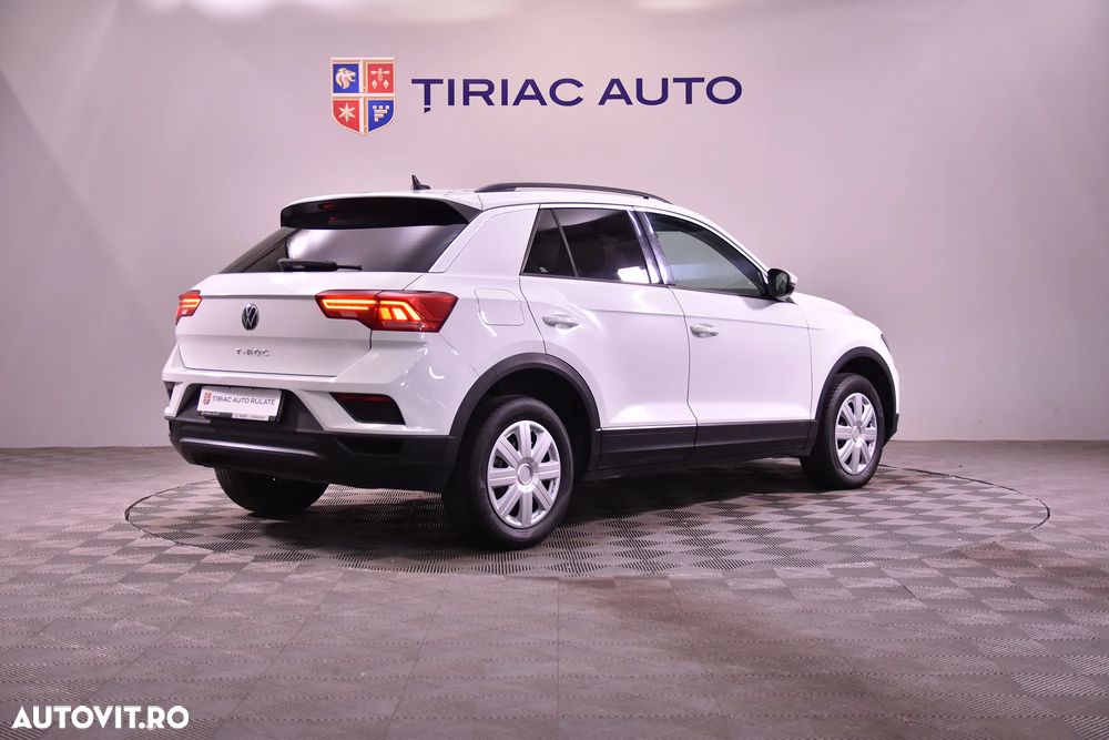 Volkswagen T-Roc - 5