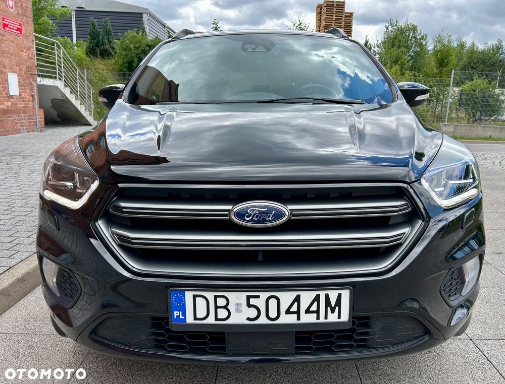Ford Kuga 1.5 EcoBoost 2x4 Titanium - 3