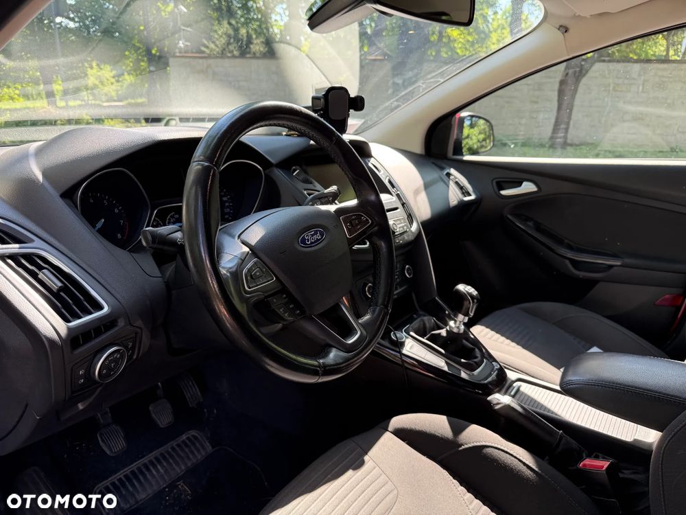 Ford Focus 1.5 EcoBoost Titanium ASS - 10