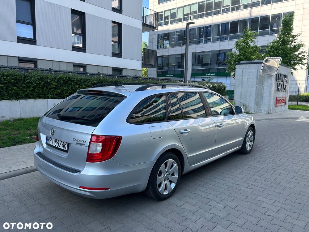 Skoda Superb 1.6 TDI Elegance Greenline - 10