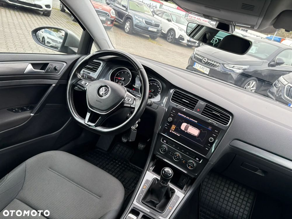 Volkswagen Golf 1.5 TSI BMT Comfortline - 23