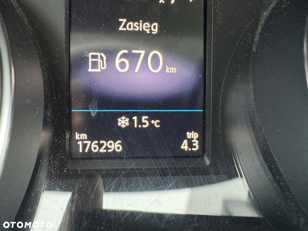 Volkswagen Passat 1.5 TSI OPF DSG Business - 22