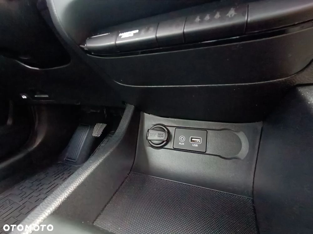 Hyundai i20 blue 1.2 Classic - 21