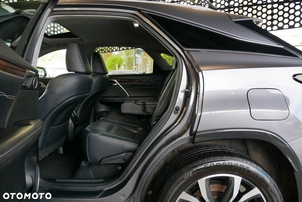 Lexus RX - 10