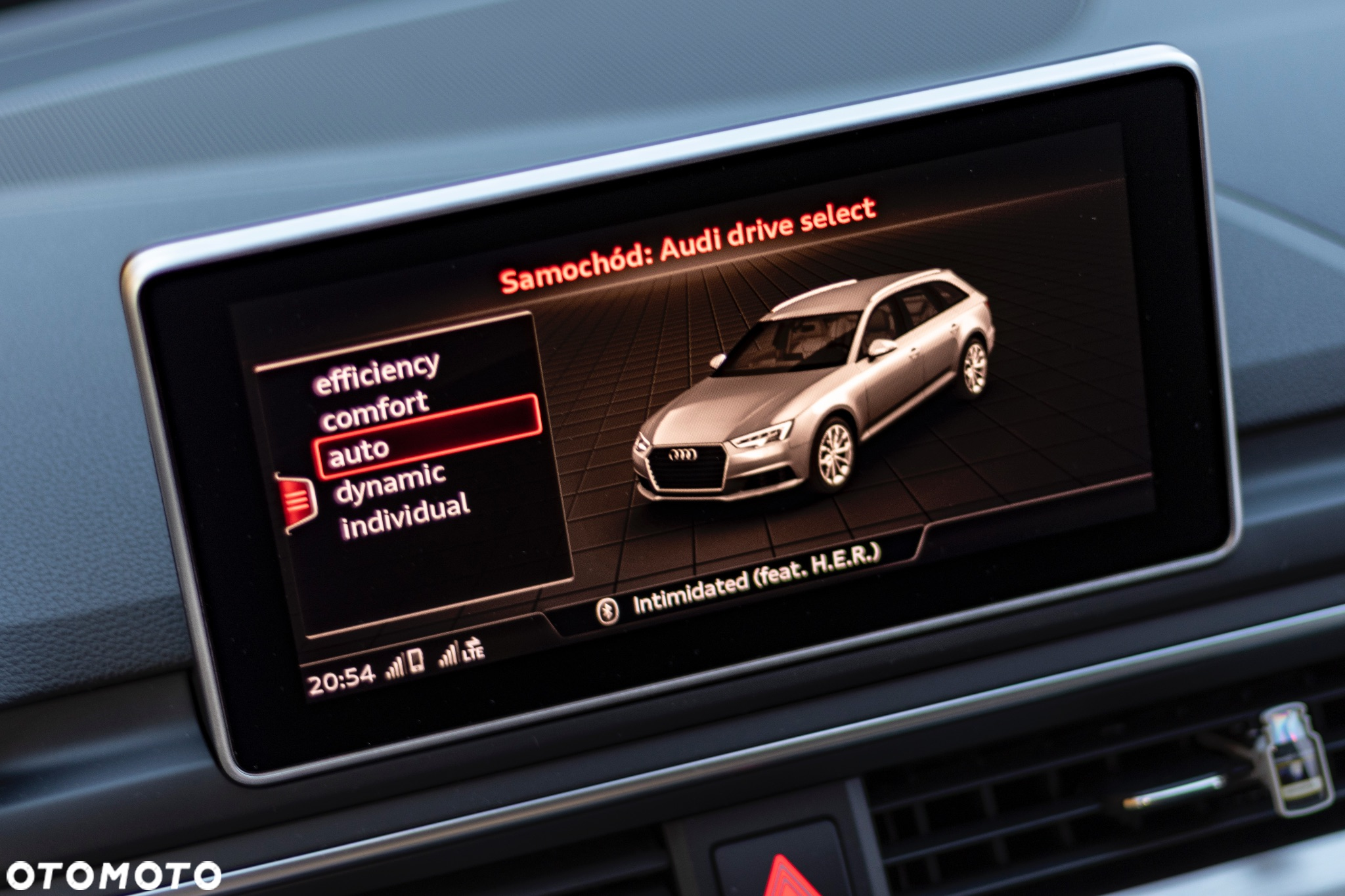 Audi A4 - 24