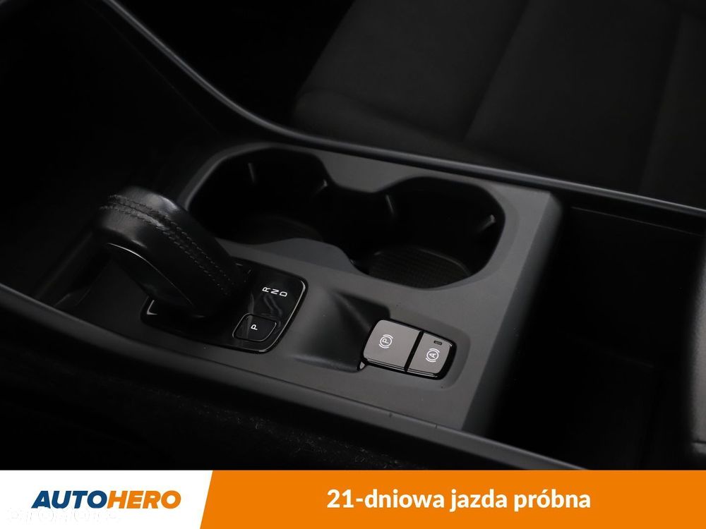 Volvo XC 40 T4 AWD - 27