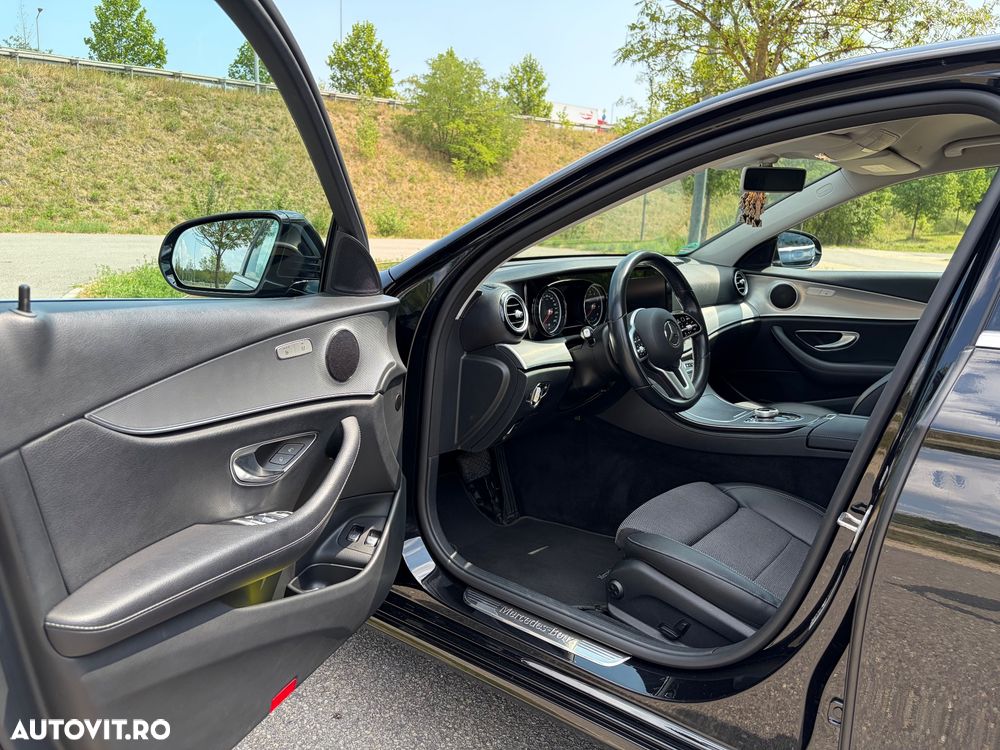 Mercedes-Benz E 300 Aut. - 19