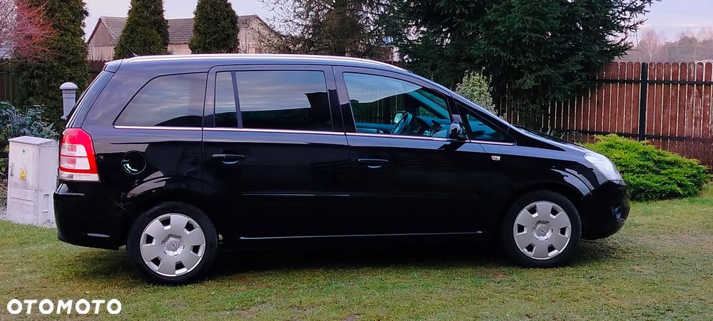 Opel Zafira - 11