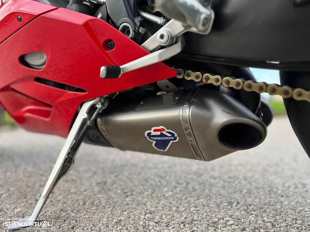 Ducati 1199 Panigale R - 3