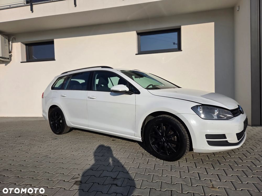 Volkswagen Golf - 5