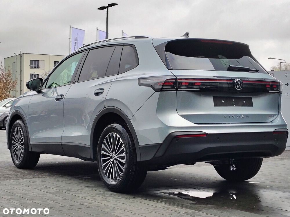 Volkswagen Tiguan - 6