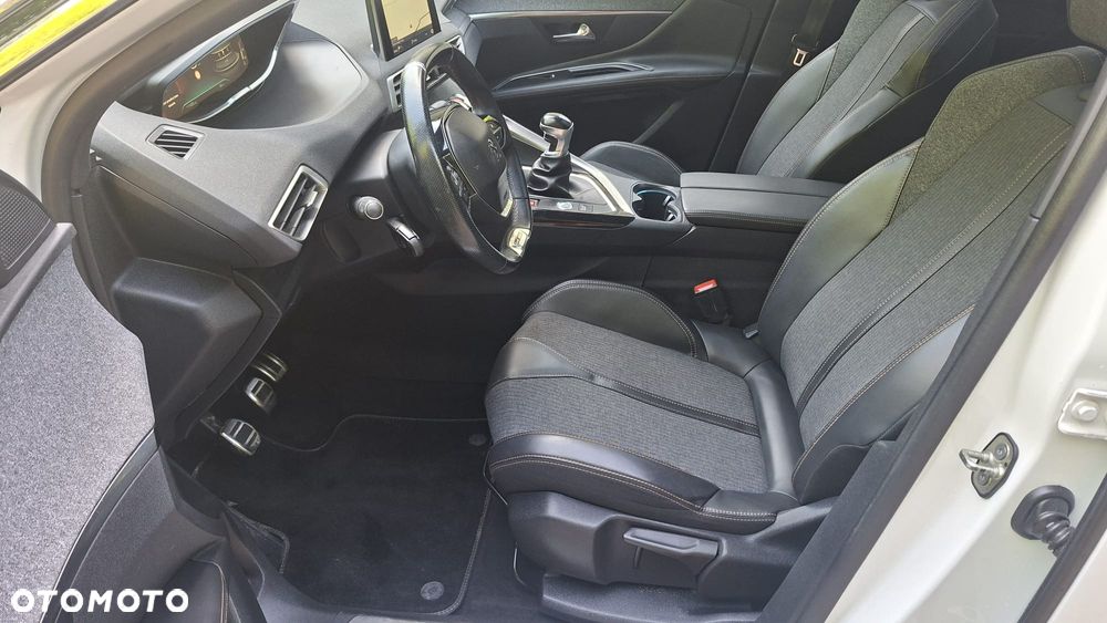 Peugeot 3008 - 12