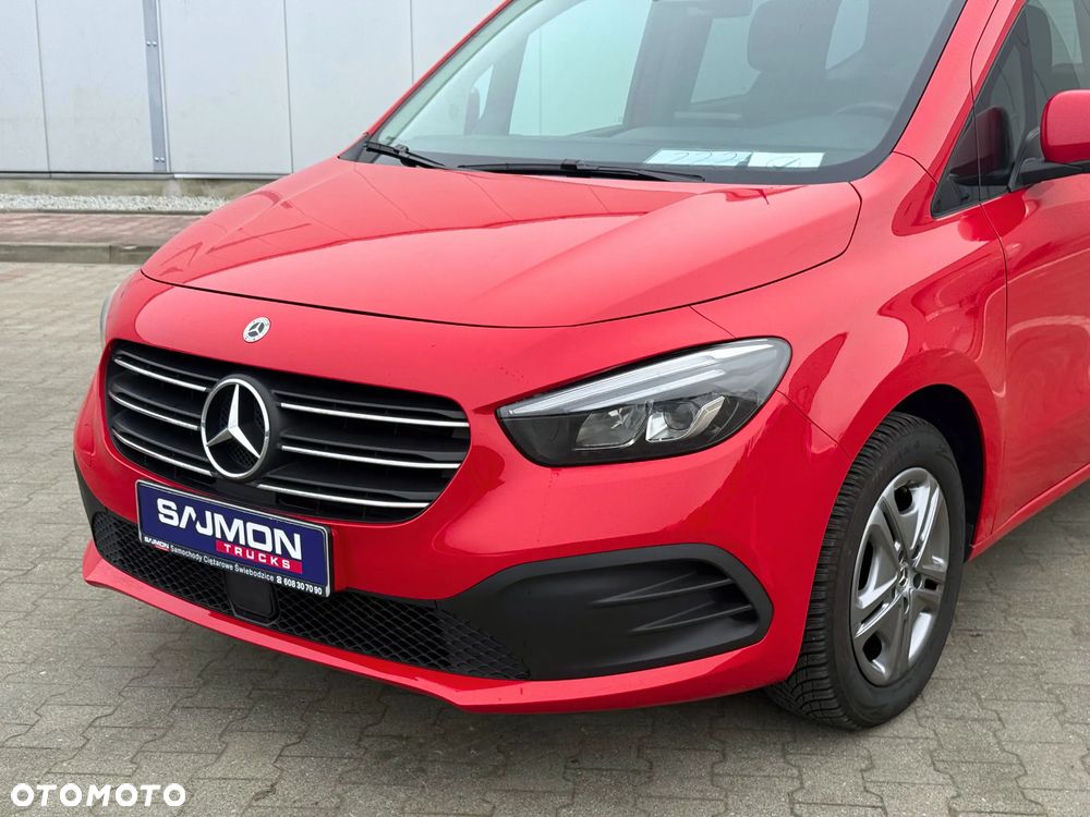 Mercedes-Benz Klasa T 180 d - 13
