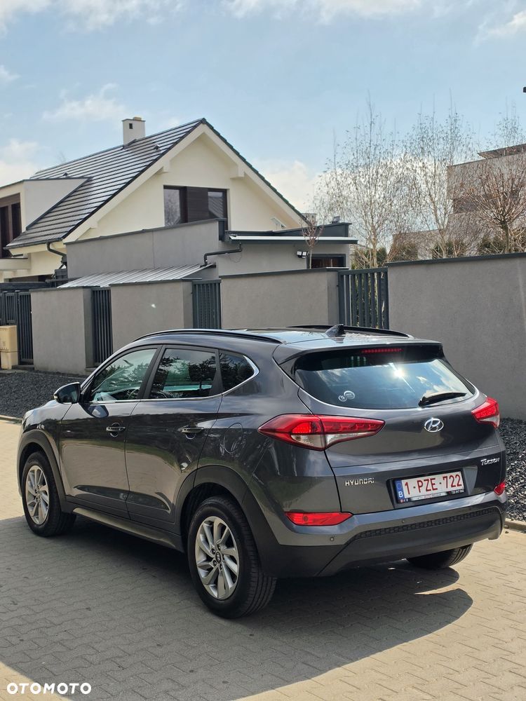 Hyundai Tucson 1.7 CRDI BlueDrive Style 2WD - 9