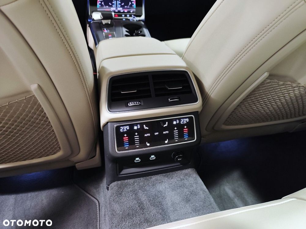 Audi A6 Allroad - 22