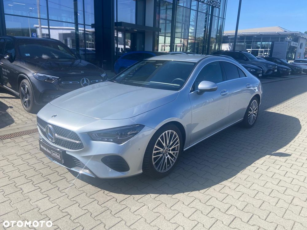 Mercedes-Benz CLA 180 Progressive 7G-DCT - 2