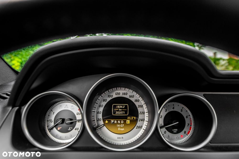 Mercedes-Benz Klasa C 180 BlueEFFICIENCY 7G-TRONIC - 6
