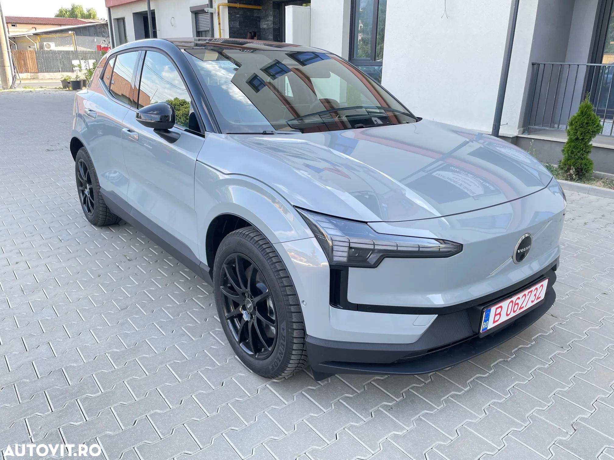 Volvo EX30 Twin Motor Performance AWD Ultra - 2