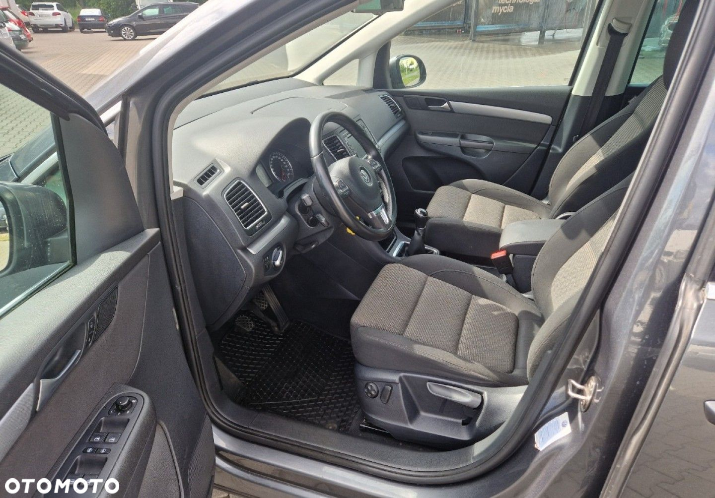 Volkswagen Sharan - 9