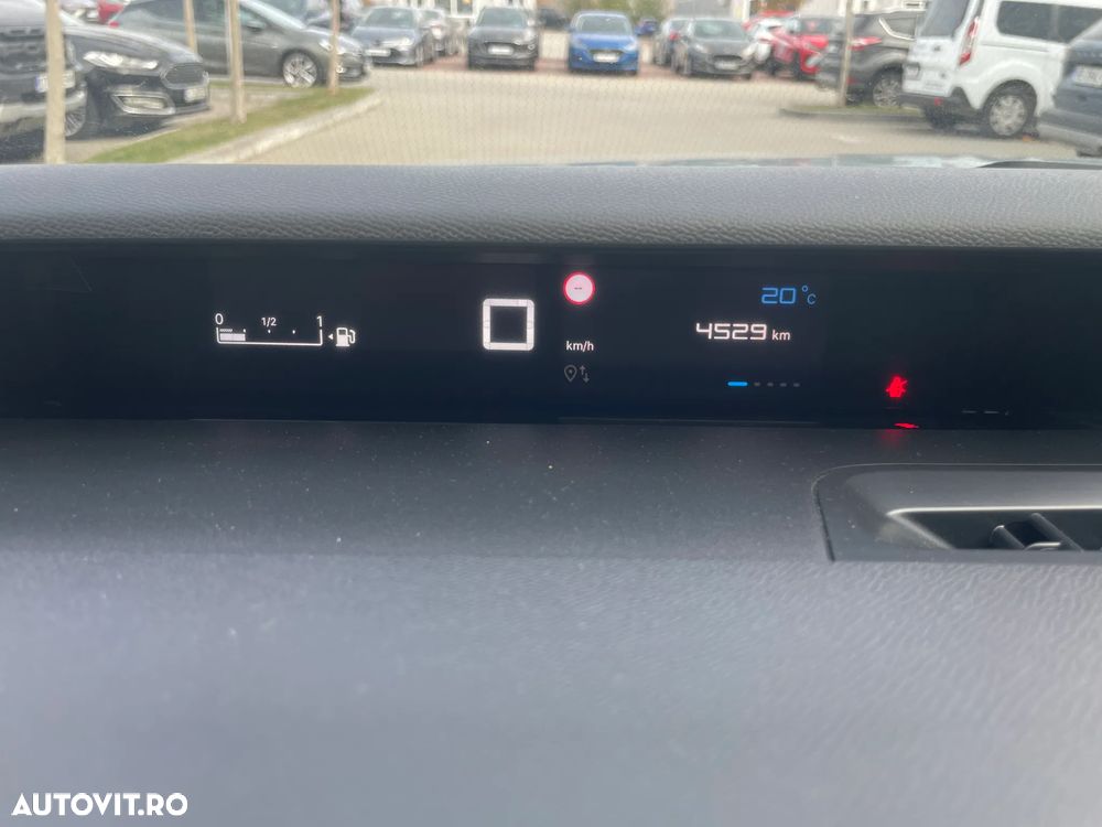Citroën C3 1.2 PureTech 110 S&S BVM6 MAX - 17