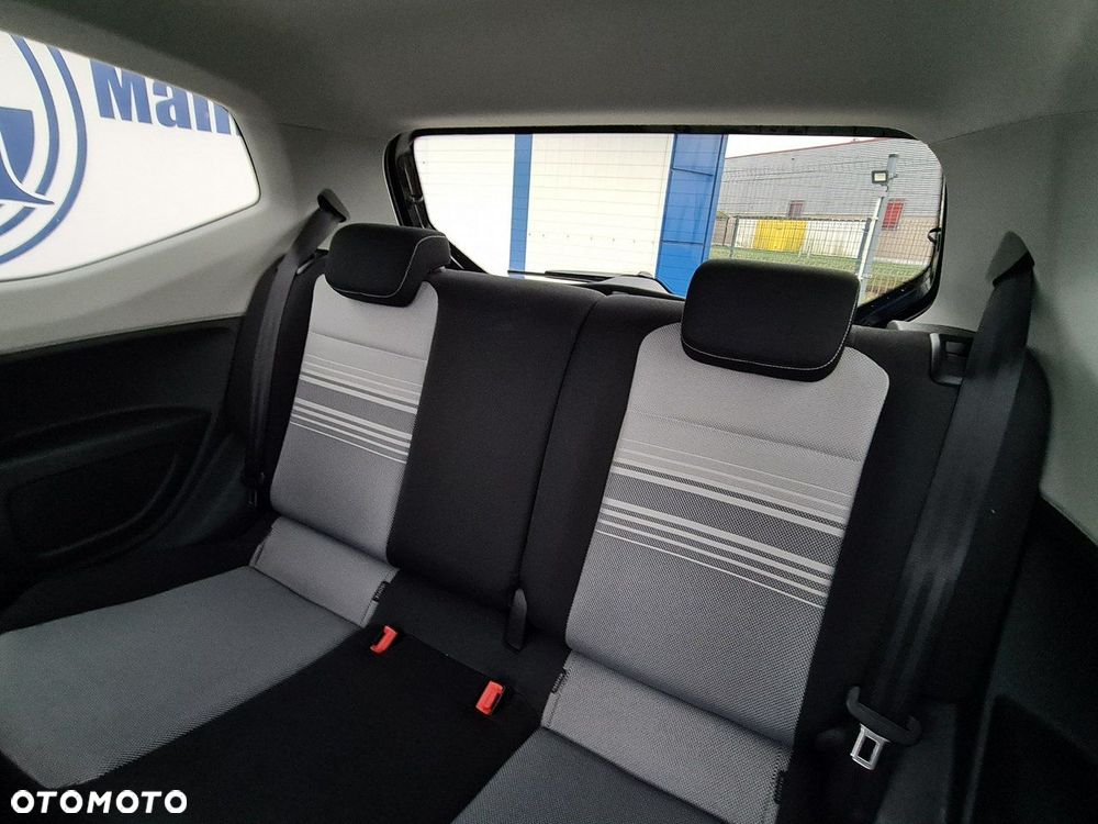 Volkswagen up! 1.0 black - 19