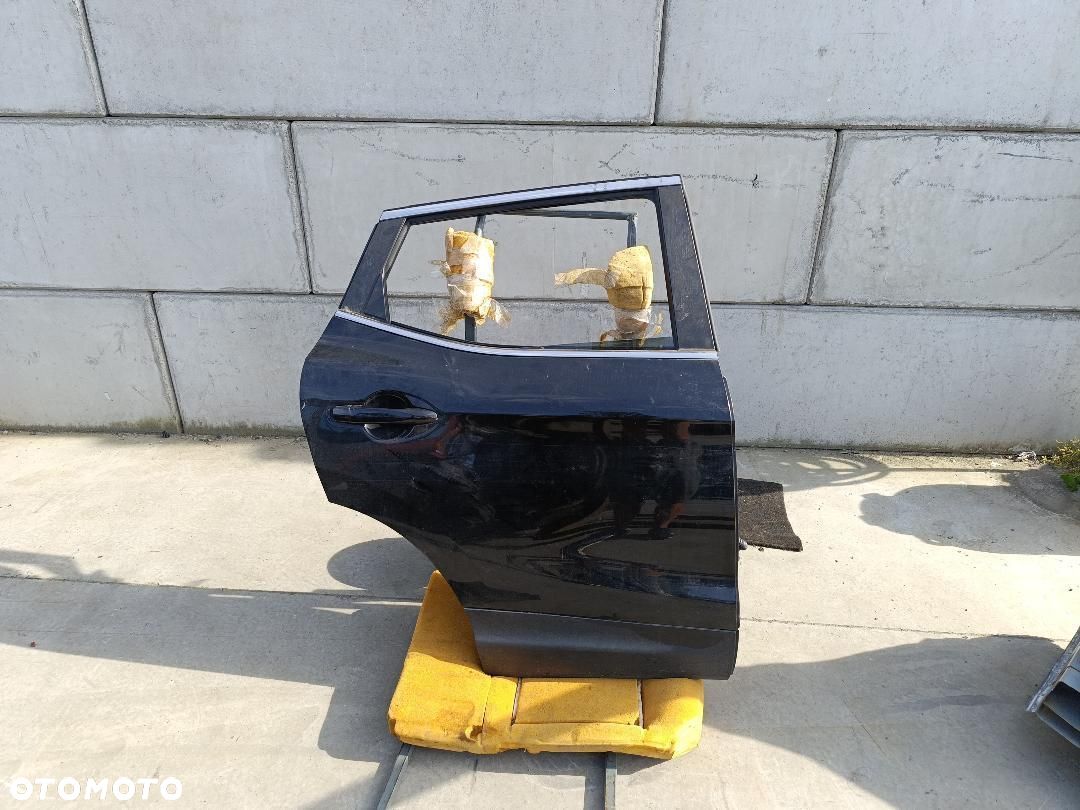 DRZWI PRAWE TYŁ NISSAN QASHQAI J11 - 1