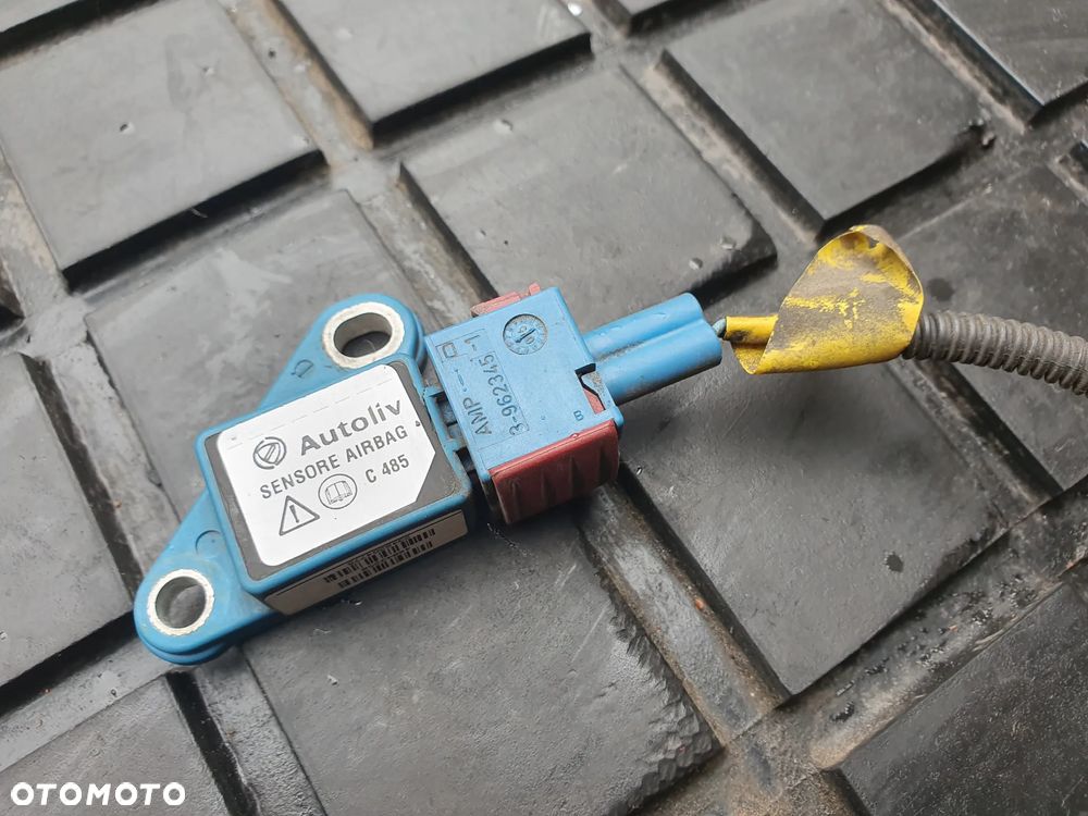 Fiat Doblo II (2005-), Lancia Ypsilon (2003-) czujnik zderzenia OE 46843258 - 3