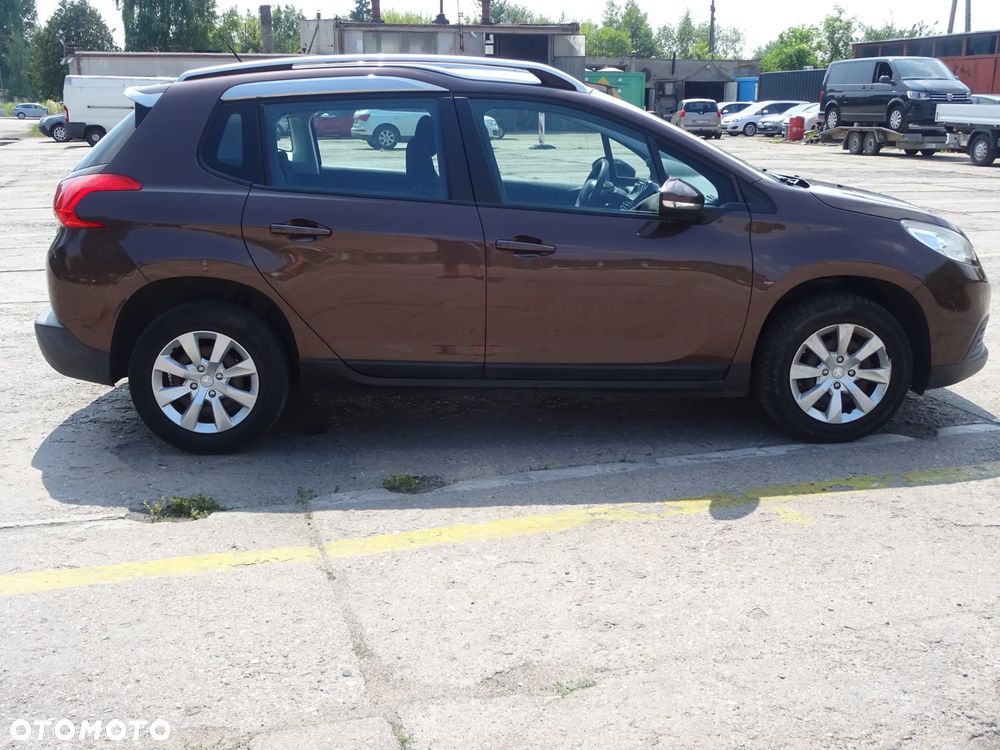 Peugeot 2008 1.2 Pure Tech Active EU6 - 4