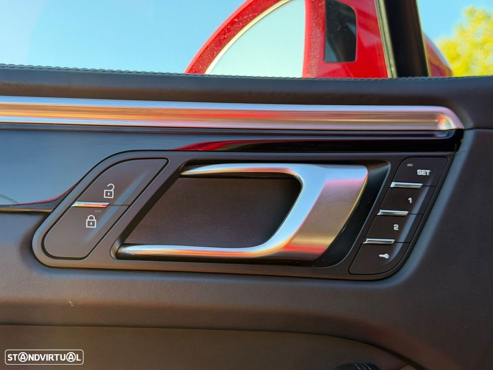 Porsche Macan S - 23