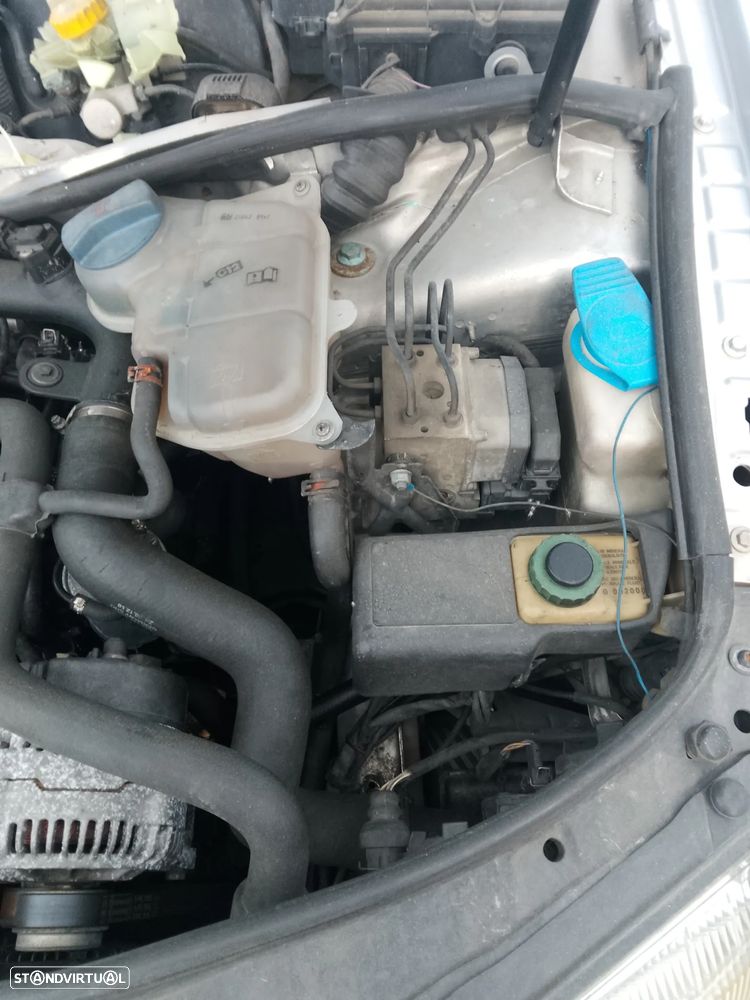 VW Passat Variant 1.9 TDi Confl Top EC - 8