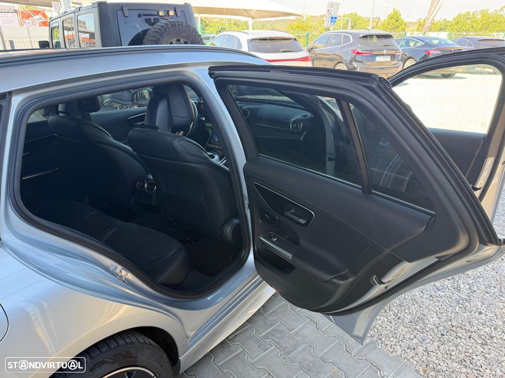Mercedes-Benz C 300 e AMG Line - 4