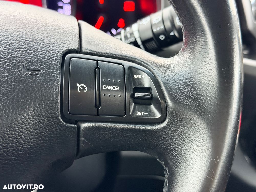 Kia Sportage ver-1-7-crdi-2wd-edition-7 - 27