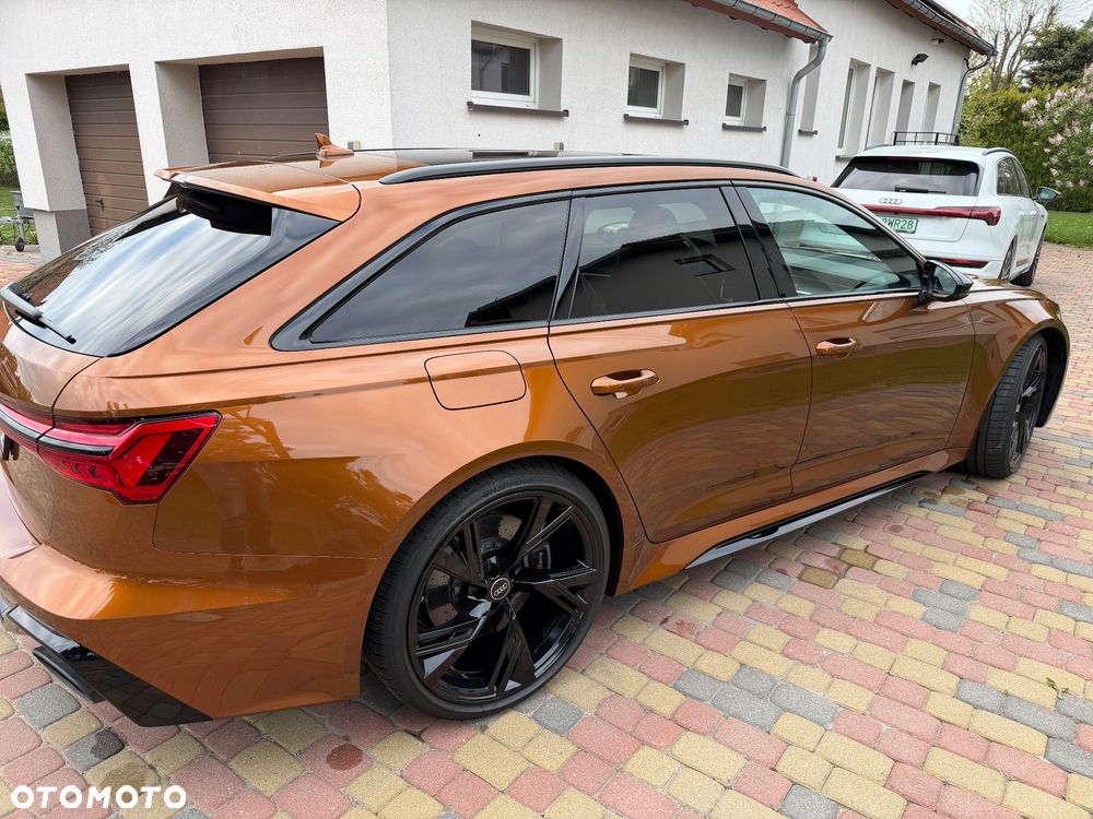 Audi RS6 Avant - 10