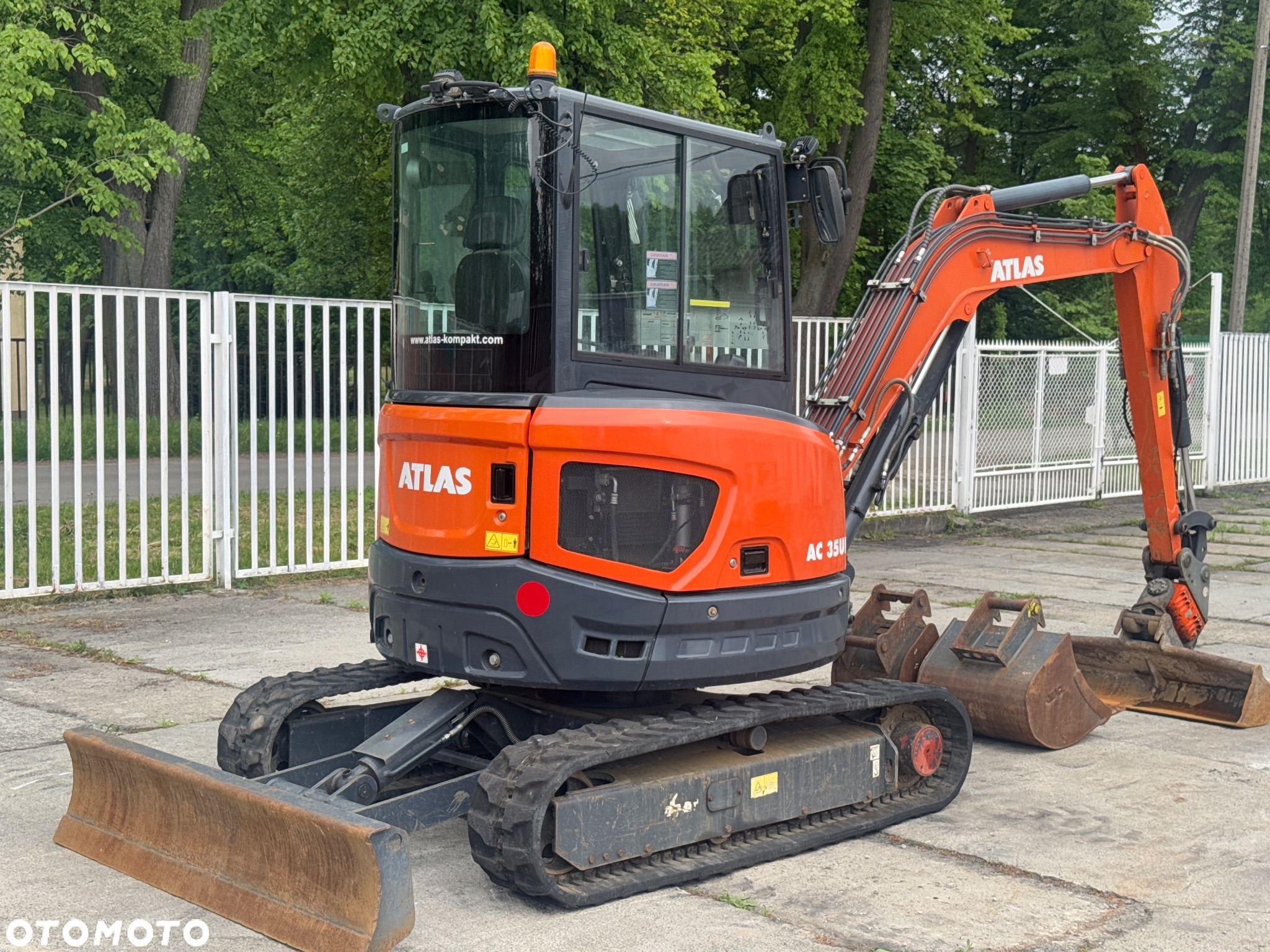 Atlas Minikoparka AC 35UF - 2