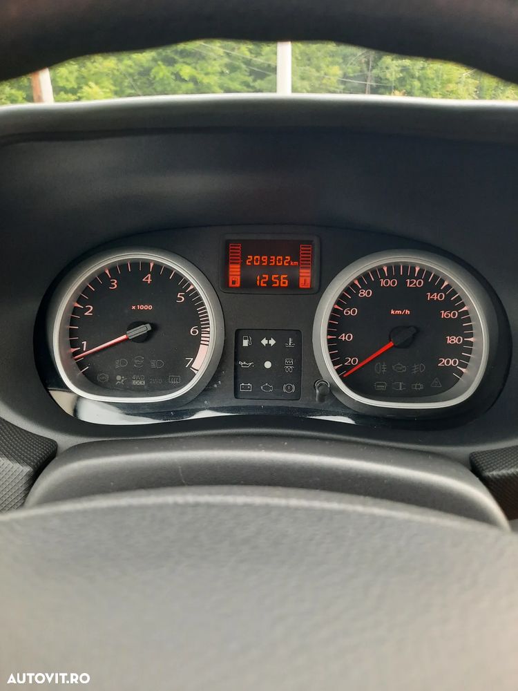 Dacia Duster 1.5 dCi 4x4 Prestige - 14