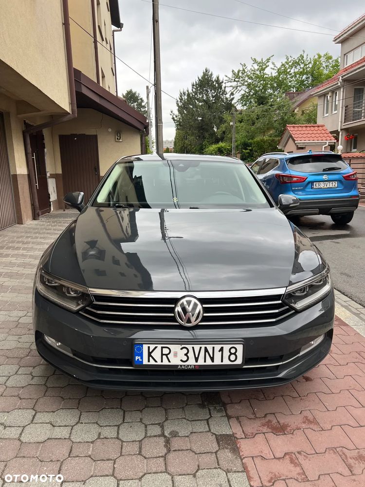 Volkswagen Passat 2.0 TDI BMT Comfortline DSG - 1