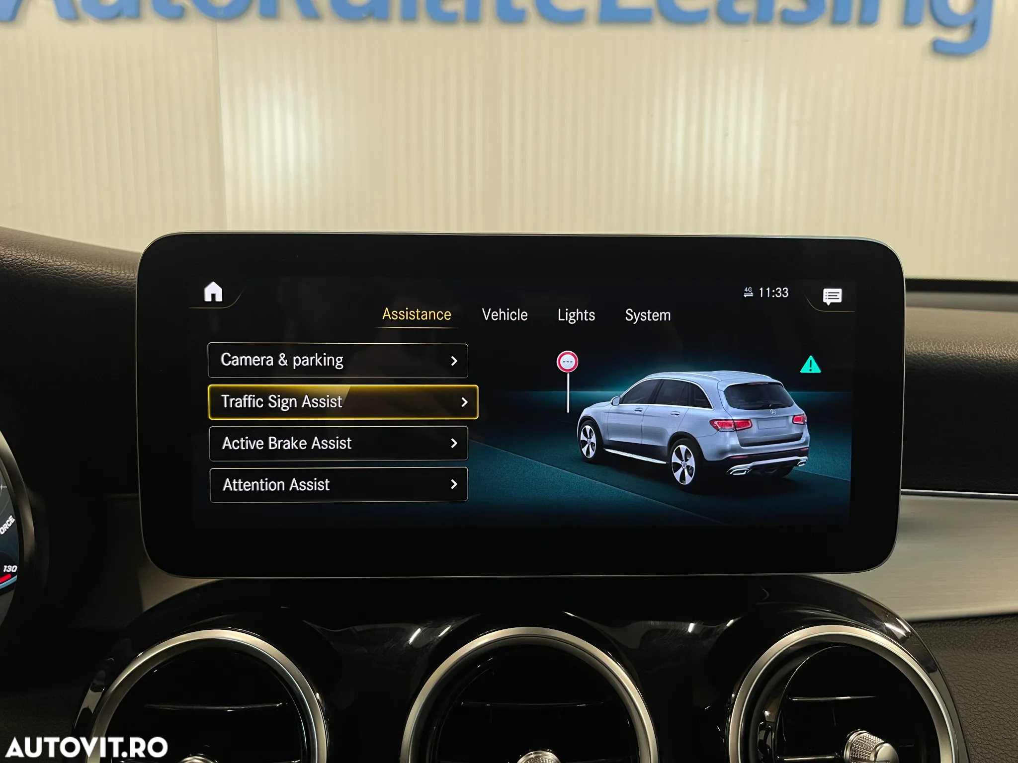 Mercedes-Benz GLC 300 d 4MATIC - 16