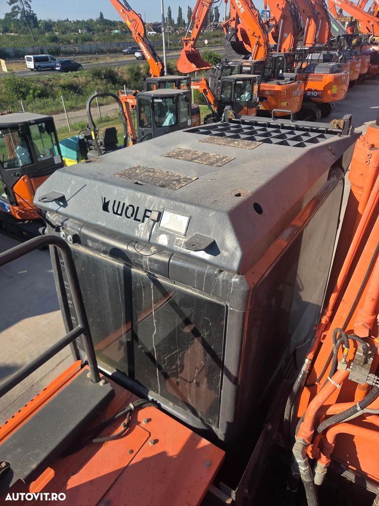 Hitachi ZX350LCN-6, 8.687h, CUPLA RAPIDA, cupa 2,2mc dinti NOI, latime 2,99m, ad sapare 7m, lant 90% bun doar 595h deplasare, consum mediu 17l/h, inst picon, inst rotire pe brate, GRESARE AUTOMATA, camera spate, ridica 25t, PROMOTIE 97.900 EUR+Tva - 29