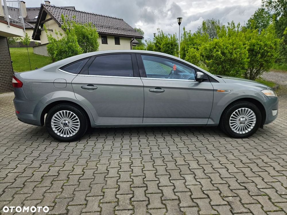 Ford Mondeo 2.0 Viva Titanium - 16