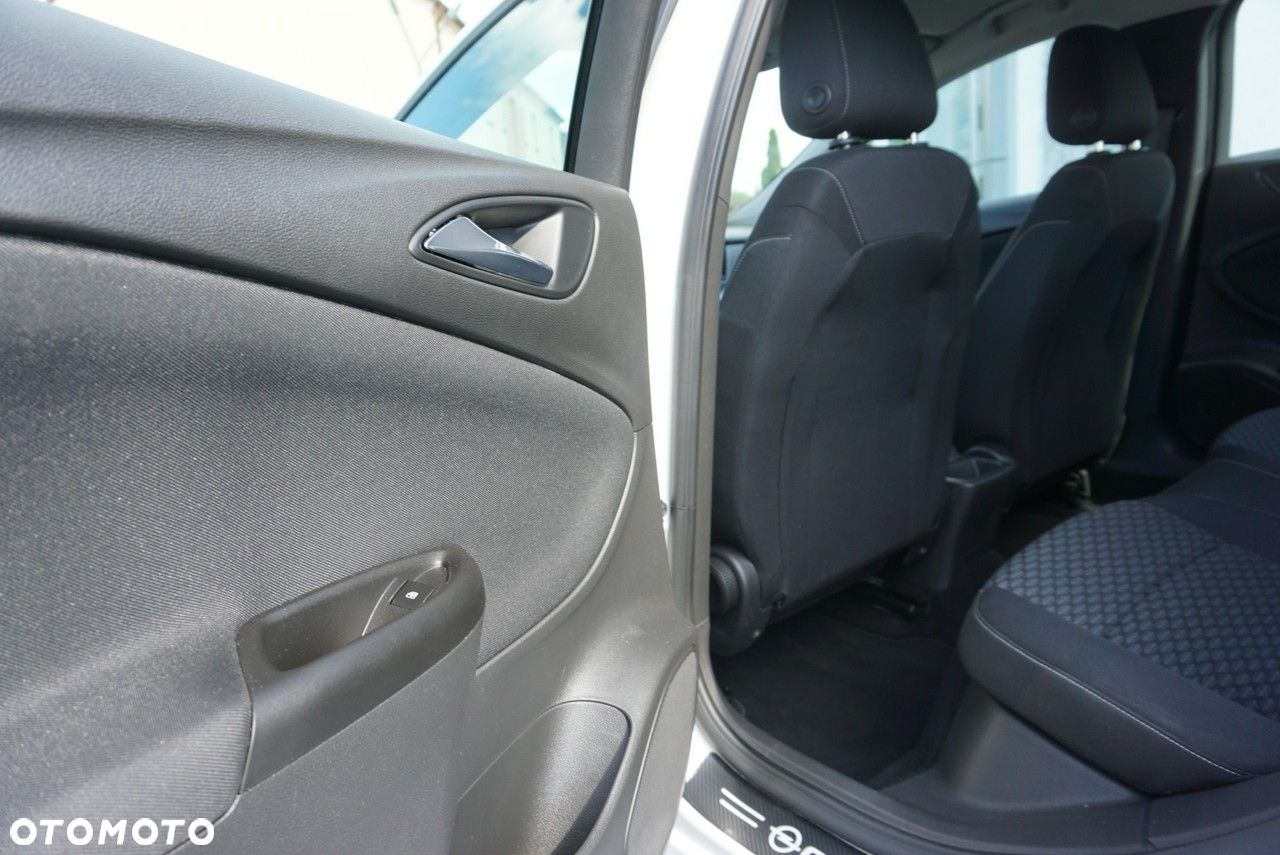 Opel Astra - 12